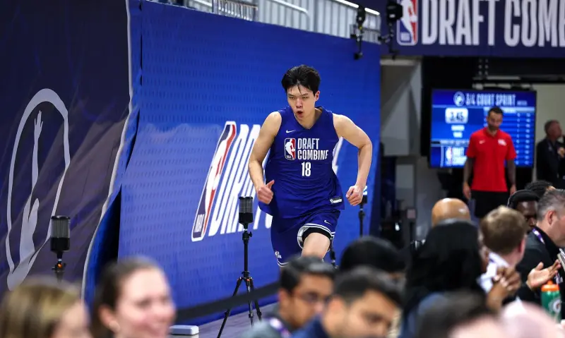 今晚体能课后；犹他爵士止住颓势备战CBA季后赛；底气十足；更衣室氛围转暖的简单介绍爱游戏中国